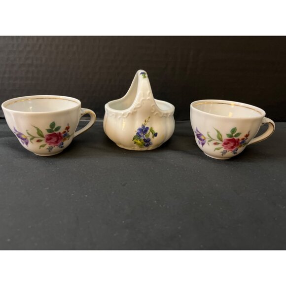 Vintage Hand Painted Ceramic Basket and 2 Porcelain Tea Cups Flowers Gold Gilt - Picture 1 of 11